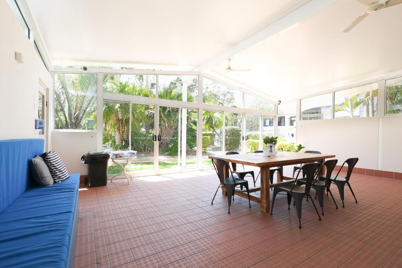 White Crest Apartments Hervey Bay Exterior foto